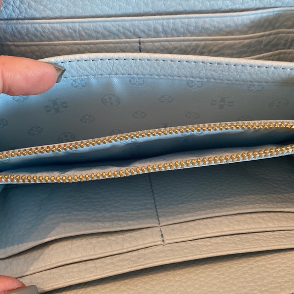 Tory Burch wallet - Picture 8 of 9